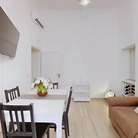 Lägenhet Borgovi House